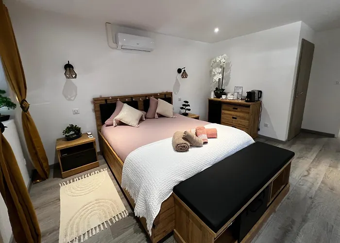 Les 2 Gros Coconing Avec Proche Du * Pierre-Percée